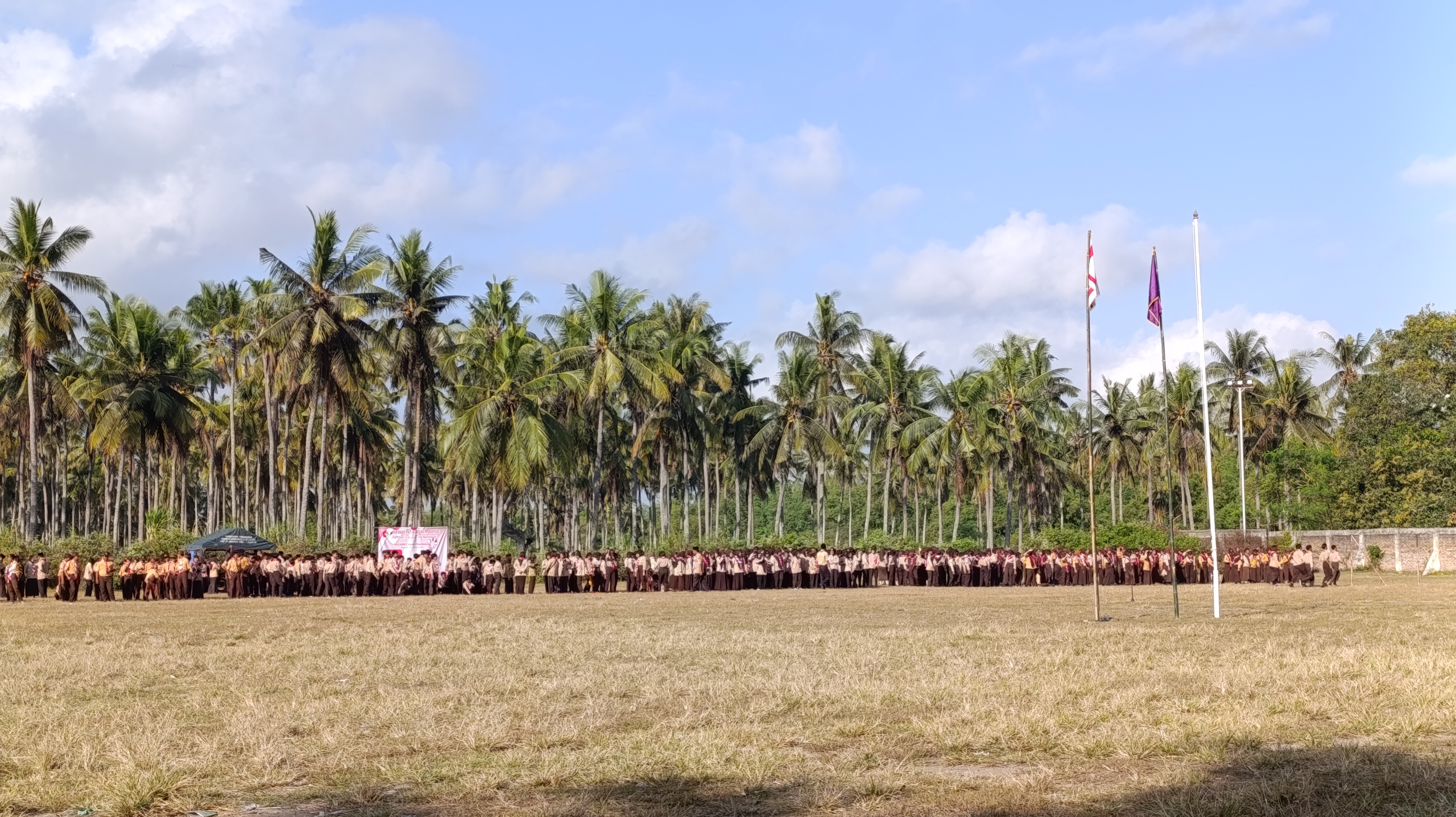 Upacara Hari Pramuka ke-63 di RTH Blambangan Muncar Sukses Digelar oleh YAPENAS 17 Agustus 1945 Banyuwangi