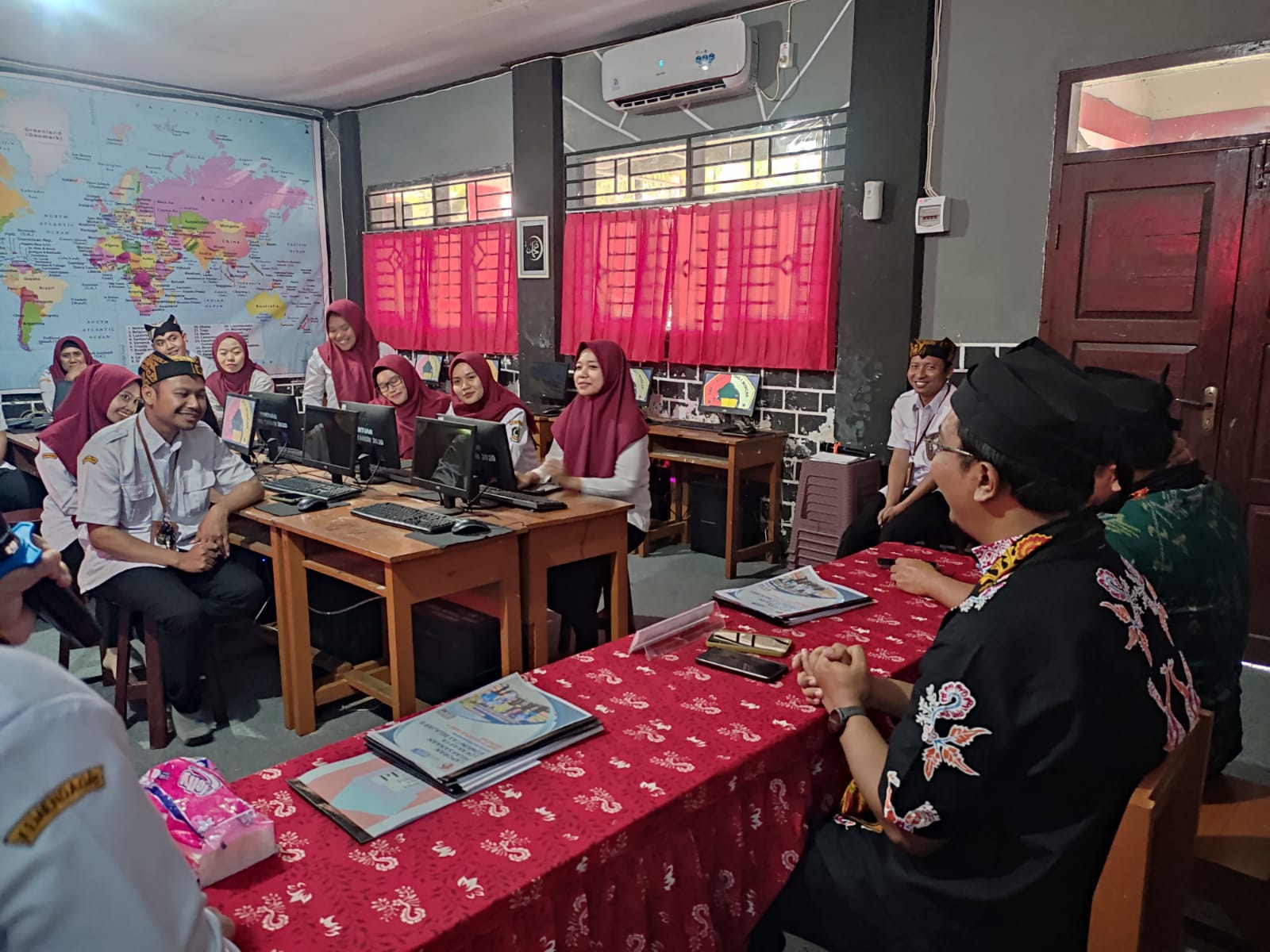 Kunjungan Fasil Sekolah Pengerak