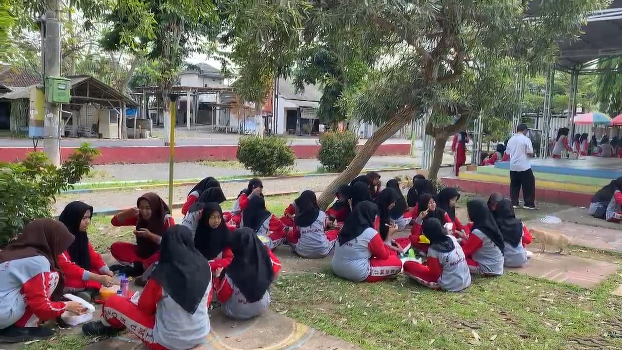 Aksi Gizi di SMP 17 Agustus 1945-1 Muncar